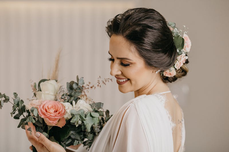 5 Romantic Hairstyles to Try This Valentine's Day with Bee Hair Co.